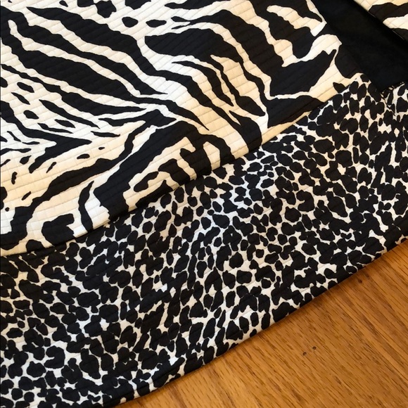 Black and White Animal Print Coat - Picture 4 of 6